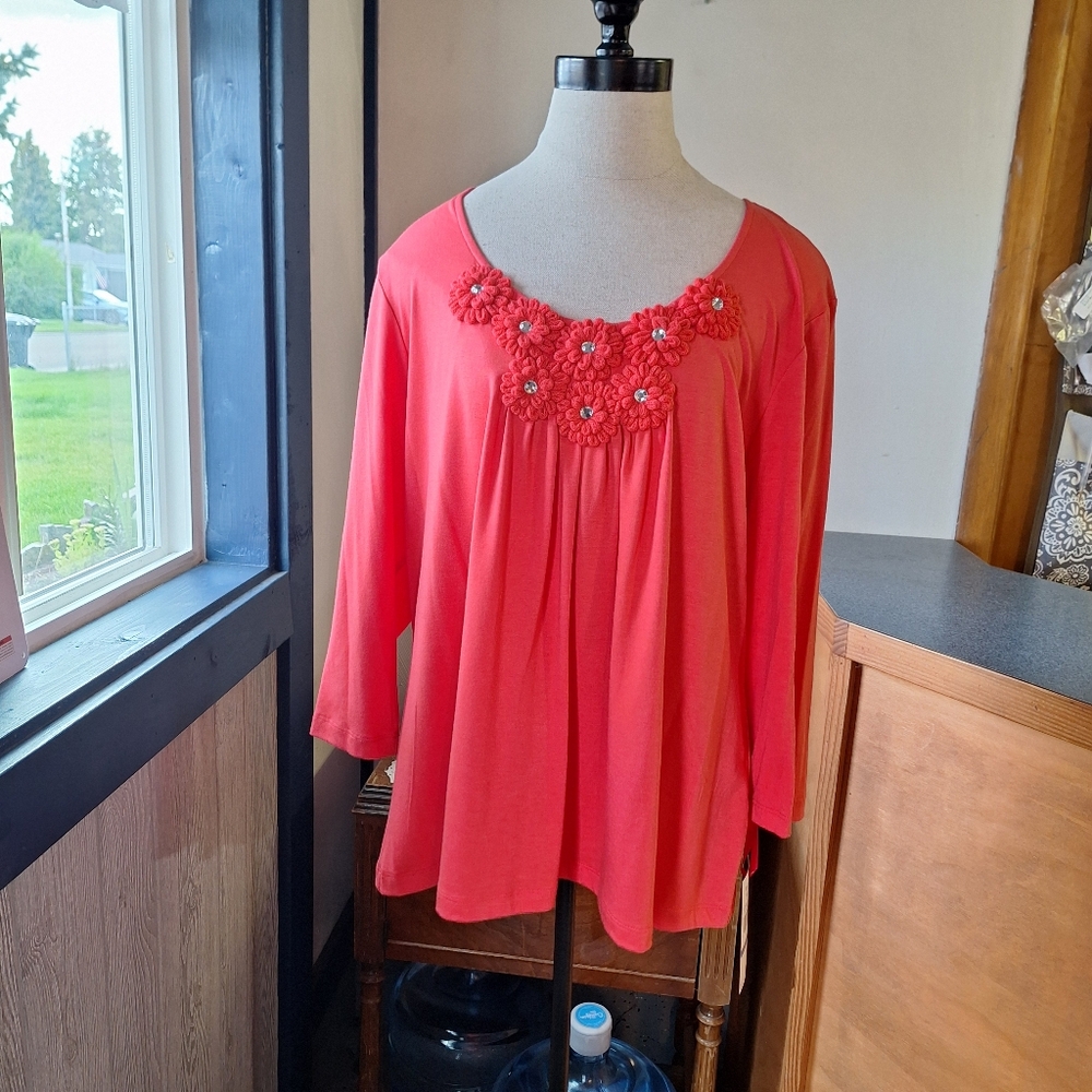 Ruby RD "Red Alert" Floral Embellished Blouse, Size XL, Style#72152N9628, NWT